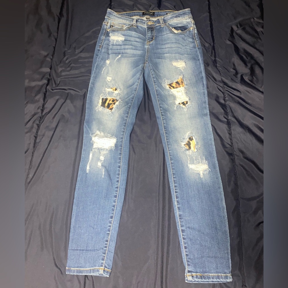 Judy Blue Skinny Jean Capri w cheetah holes, 5/27